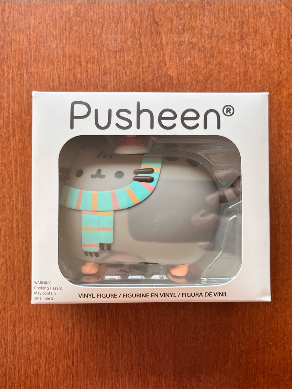 Pusheen Winter Scarf Vinyl Figure - Gray with Mint & Coral Scarf
